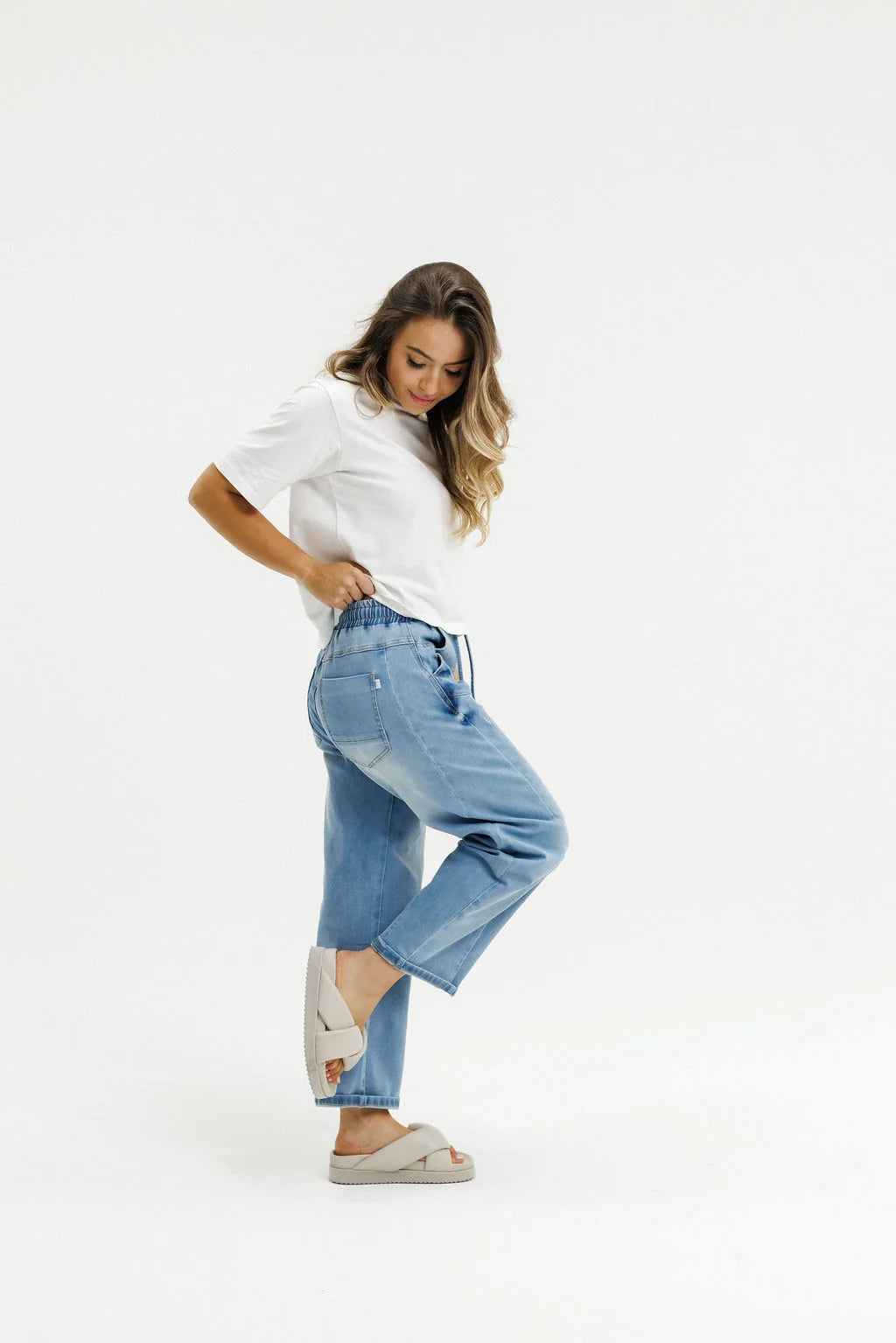 Homelee Barrel Jeans