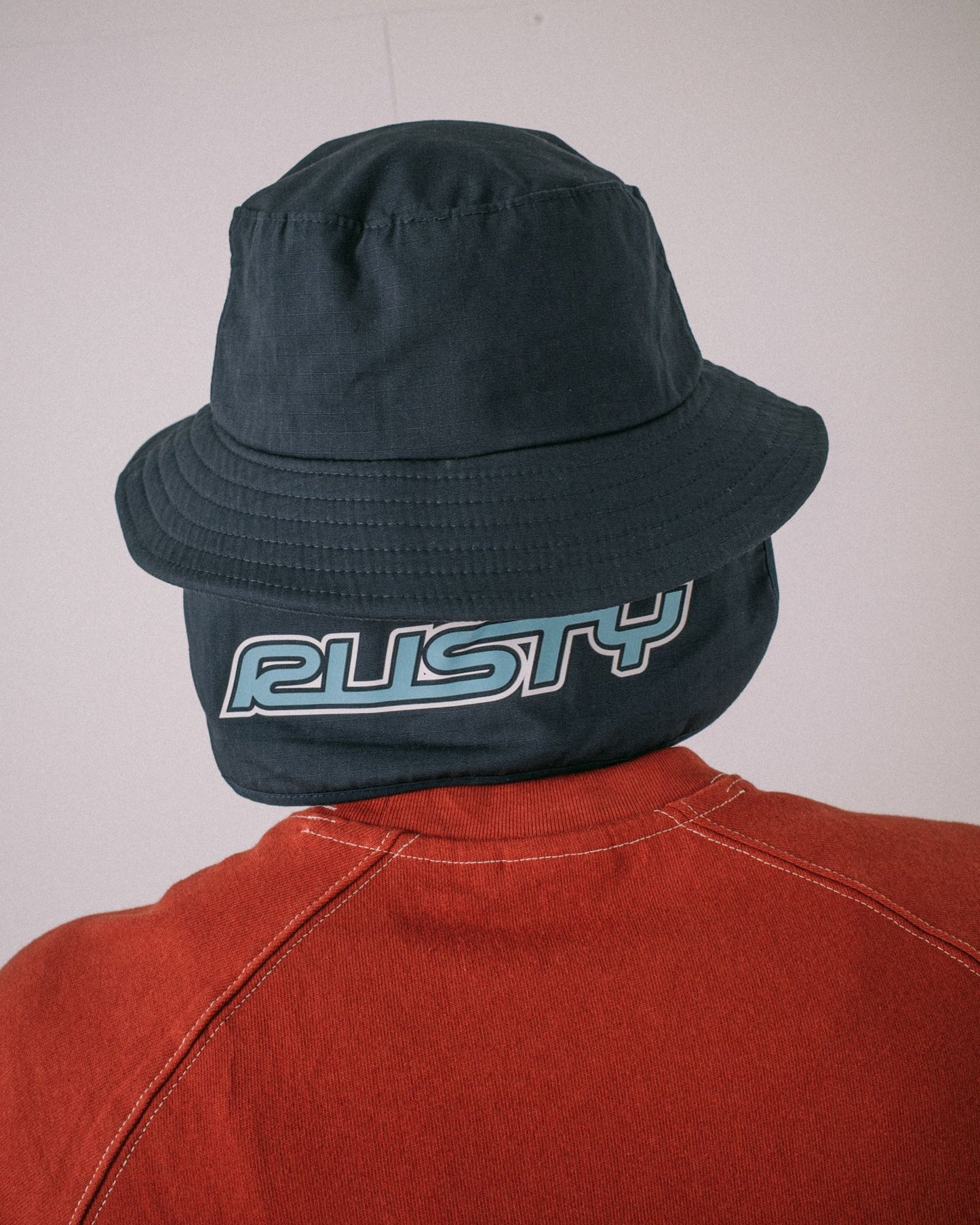 Rusty Carbon Bucket Hat