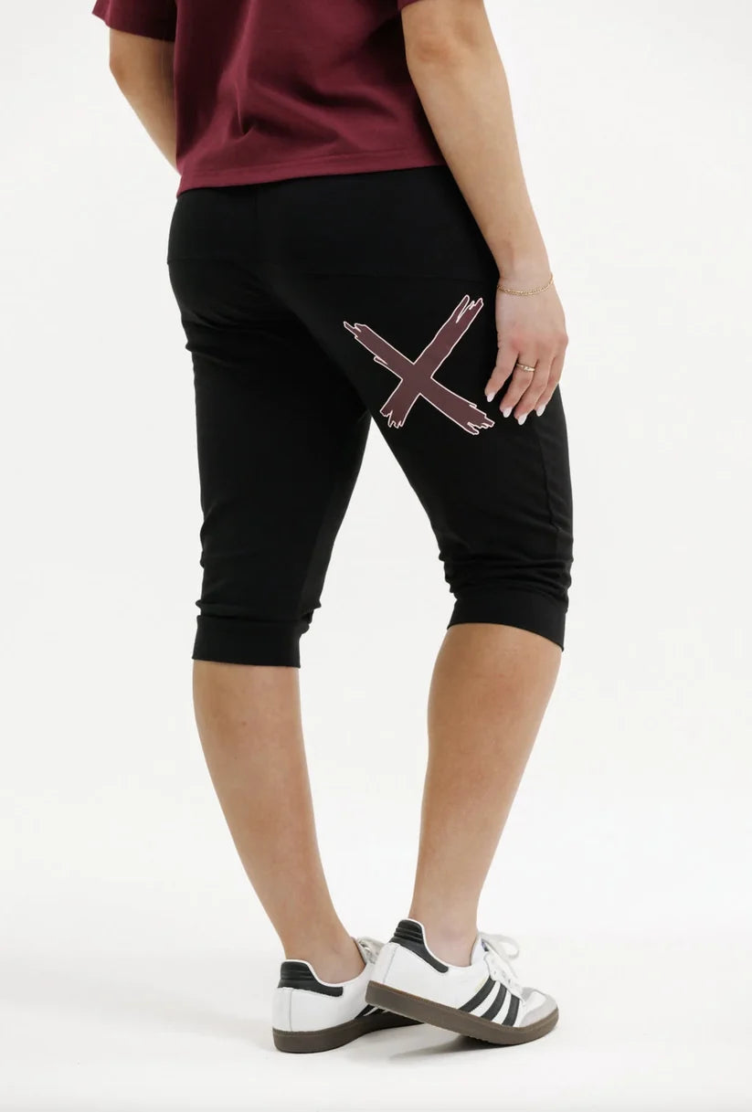 Homelee 3/4 Apartment Pants- Black with Merlot/Blush